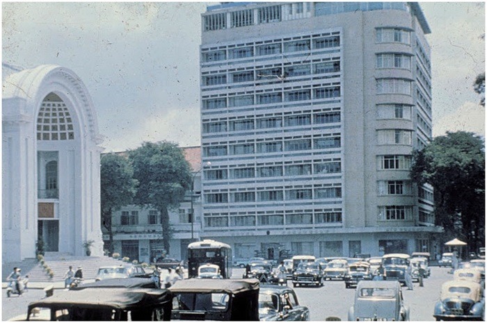 Caravelle-Hotel-1960s_700x465