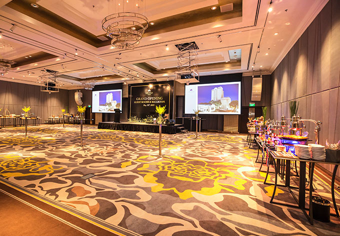 Large meeting and event capacity at Caravelle 5 Star hotel Saigon