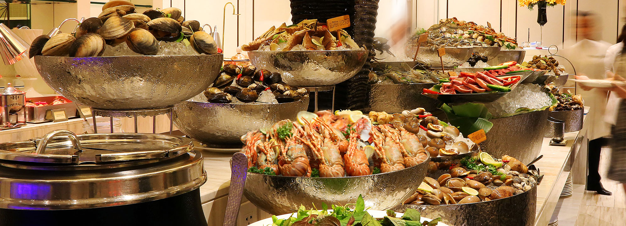 Mừng Quốc Tế Phụ Nữ | Nhà hàng Buffet Nineteen | Caravelle Saigon